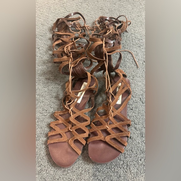 Steve Madden Hercules Gladiator Sandals Chestnut Size 8 - Picture 2 of 4